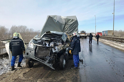 В массовом ДТП в Самарской области один водитель погиб, ещё один получил травмы