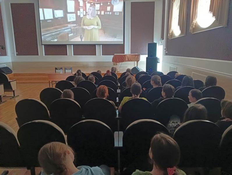 В Чапаевске провели виртуальную экскурсию в Дом-музей Александра Островского 