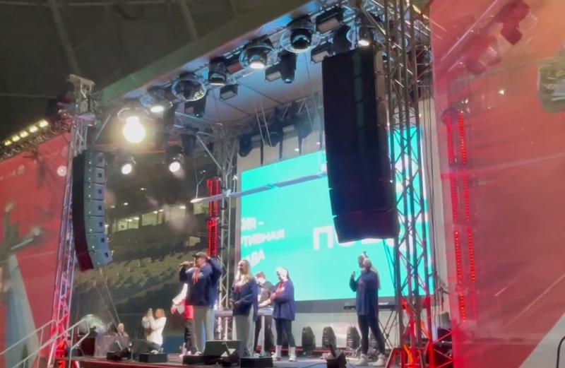 "Россия – спортивная держава": на фестивале "Накрути себя" установлен рекорд по самой массовой фитнес-тренировке