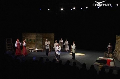 Спектакль "Свет-Луна" для слабовидящих зрителей прошел на сцене "СамАрта"