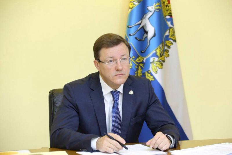 Дмитрий Азаров раскритиковал глав муниципалитетов за срыв сроков ввода жилья