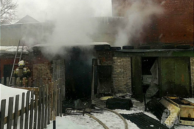 В Самаре на Чапаевской горели два гаража