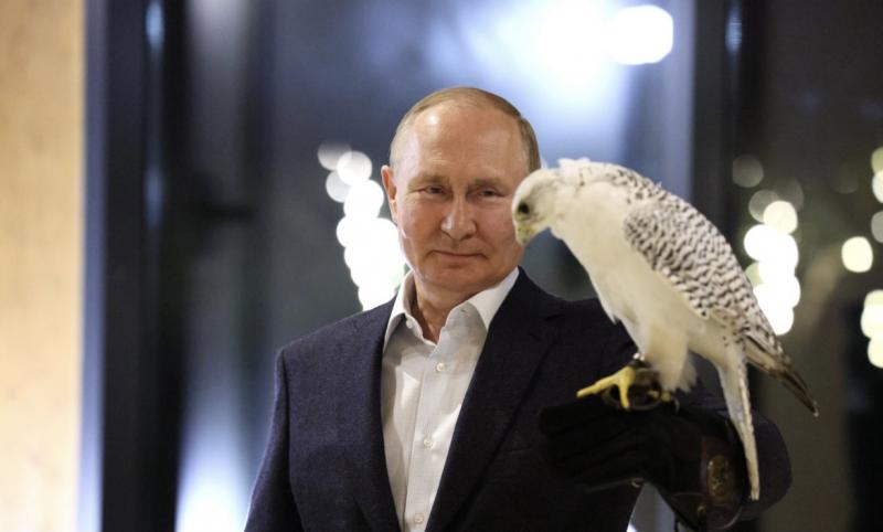 Владимир Путин назвал Россию "Страной восходящего солнца"