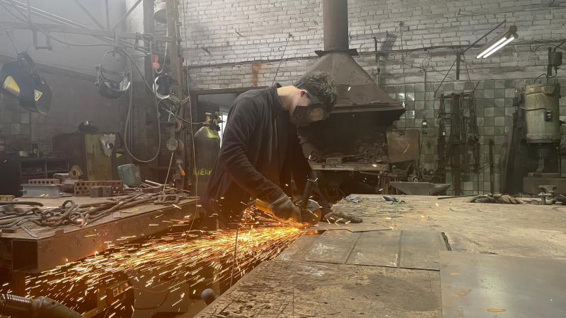 Как господдержка помогает развитию кузницы в Новокуйбышевске