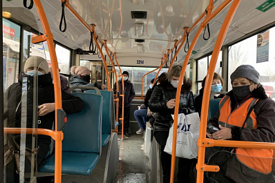 В транспорте Самары за новогодние праздники нашли 11 "антимасочников"