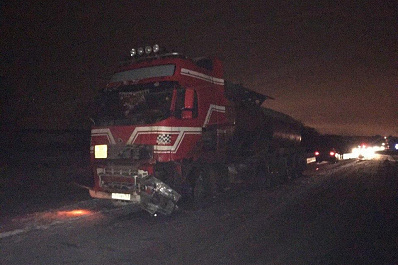 На трассе в Волжском районе LADA Priora столкнулась с бензовозом