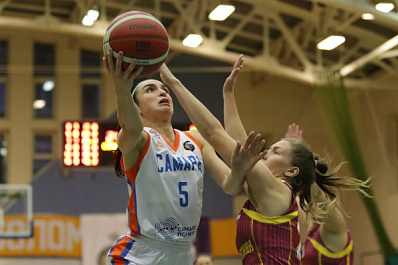 Баскетболистки "Самары" легко обыграли "Нефтяник"