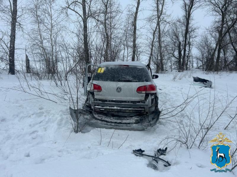 В Тольятти женщина на LADA X-Ray въехала в автобус