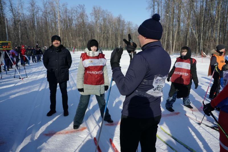 Вячеслав Федорищев поприветствовал участников и гостей "Лыжни России" в Самаре