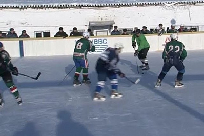 В ИК-6 провели хоккейный матч