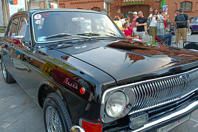 В Самаре прошла выставка ретроавтомобилей