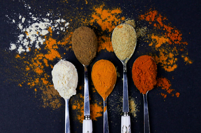 Эксперты перечислили специи, которые нужны в ежедневном рационе