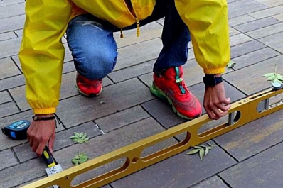 Специалисты проверили качество ремонта на Арцыбушевской