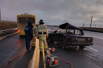 В Сергиевском районе в столкновении с микроавтобусом погиб водитель легковушки