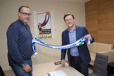 Дмитрий Азаров обсудил будущее Крыльев Советов с новым тренером клуба