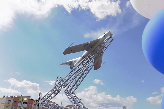 День России, открытие монумента "МИГ-17" и День медработника в ЦРБ. Хорошие новости Волжского района