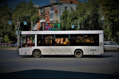 В Самаре из-за пожара перекрыли улицу Промышленности