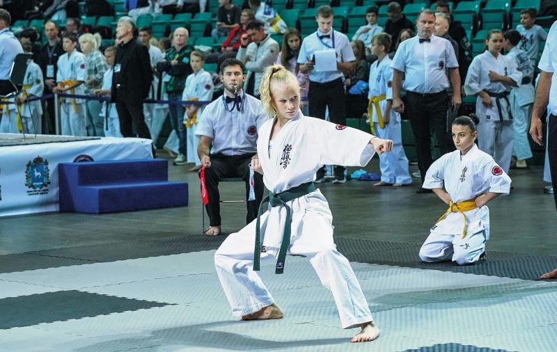 Вернулись на татами: в Самаре соревновались каратисты из 27 регионов