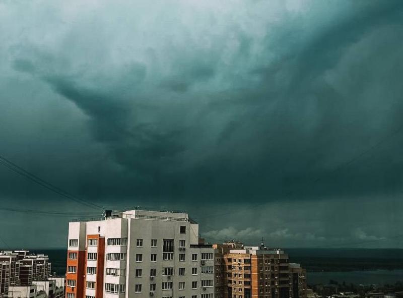 И снова ветер, град, гроза: на Самарскую область движется буря