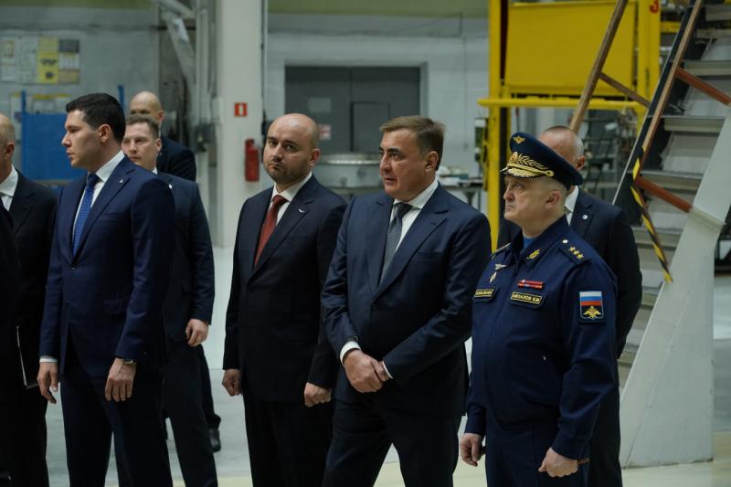 Владимир Путин ознакомился с разработками самарского предприятия "ОДК-Кузнецов"