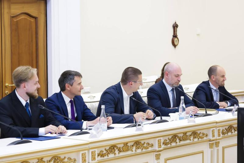 Губернатор Федорищев встретился с участниками программы развития федерального кадрового резерва РАНХиГС