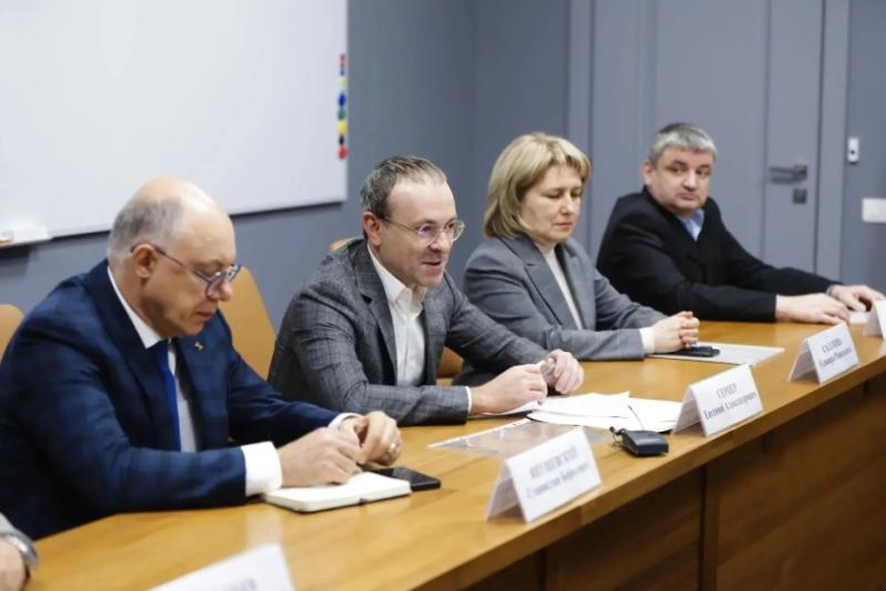 Вячеслав Федорищев: "Будем активнее развивать в Самарской области шахматный спорт"