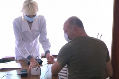 Работники одного из крупнейших таксопарков Самары прошли вакцинацию от COVID-19