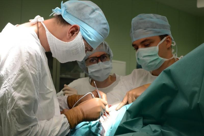 Самарские врачи провели две высокотехнологичные операции