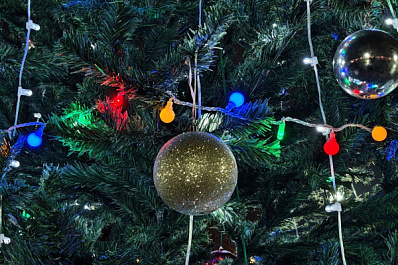 Стало известно, как подобрать красивый и уместный наряд на новогоднюю ночь