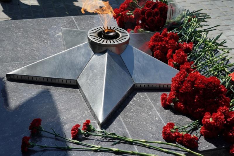 Губернатор Вячеслав Федорищев обратился к жителям Самарской области по случаю Дня Неизвестного Солдата