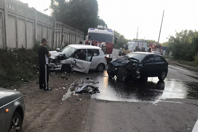 В Самаре произошло ДТП с двумя иномарками