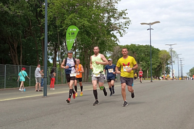 В Самаре 30 мая 2021 года прошел всероссийский полумарафон "ЗаБег" на "Солидарность Арене"