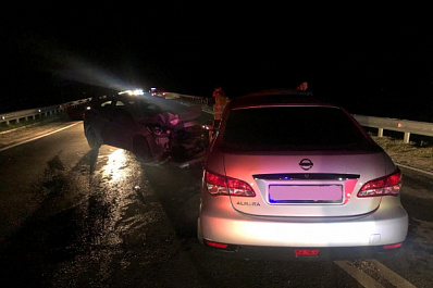 В Самарской области на трассе столкнулись две иномарки
