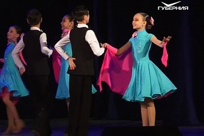 20 танцевальных коллективов представили свое творчество на фестивале "Весенний вальс" в Самаре