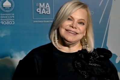 Яна Поплавская поздравила телеканал "Губерния" с 15-летием