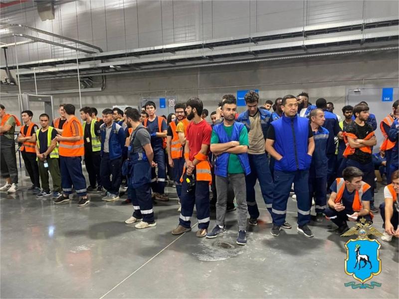 В Самарской области 224 мигранта трудились без разрешения на работу