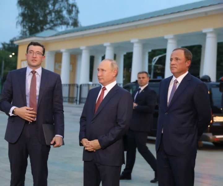 Президент РФ Владимир Путин принял участие в мероприятиях, приуроченных к 800-летию Нижнего Новгорода