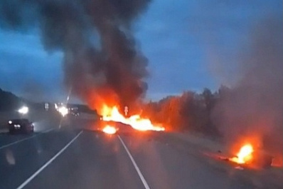 Под Самарой на трассе М5 сгорели автомобили, погибли люди