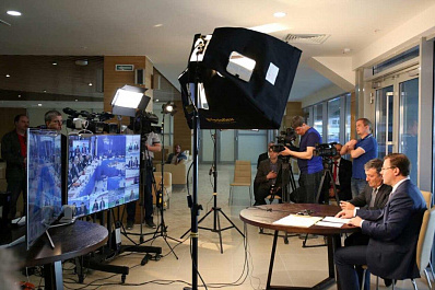 Дмитрий Азаров доложил Владимиру Путину о готовности региона к проведению ЧМ-2018