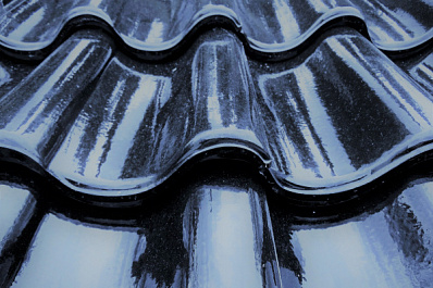 Самарец через прокуратуру заставил УК залатать протекающую крышу