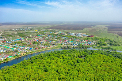 В Пестравском районе строят новую водонапорную башню