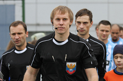 Матч "Крыльев Советов" в 3-м туре ФНЛ будет судить "беспроигрышный" арбитр