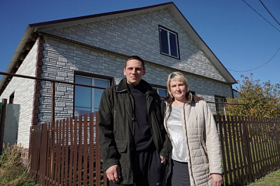 Семьи из Борского района справляют новоселье