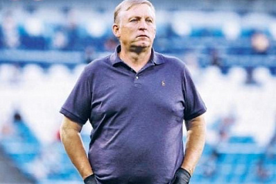 "Мы рады возвращению Максима": Игорь Осинькин рассказал о переходе нападающего Максима Глушенкова