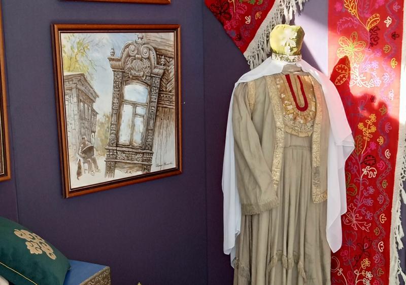 В Самаре выставлены экспонаты из собрания Елабужского Государственного музея-заповедника