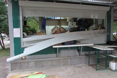 В Самарской области молодой человек ограбил продуктовый ларек