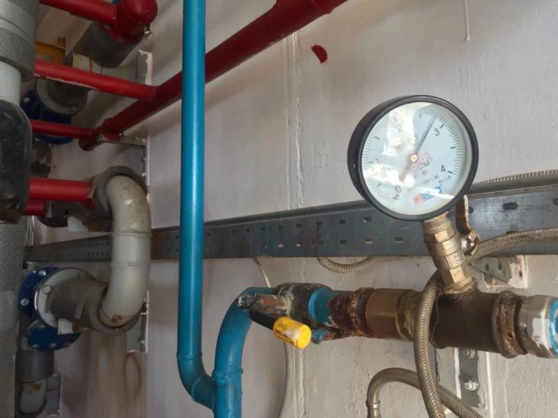 Что делать, если квартиру заливает: порядок действий