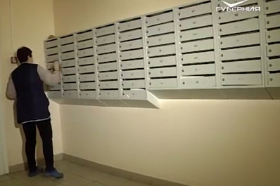 Дмитрий Азаров: "Управляющим компаниям следует обрабатывать подъезды ежедневно"