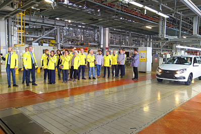 В Тольятти делегации из Беларуси презентовали возможности местного автопрома