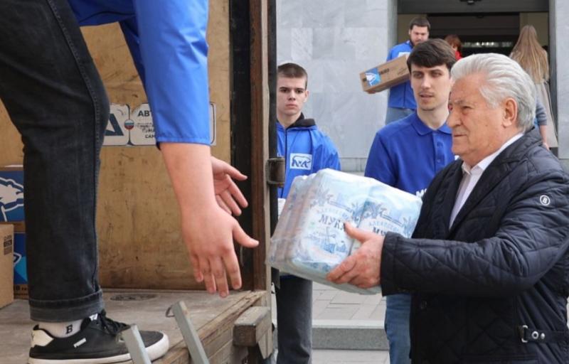 Гуманитарную помощь от депутатов фракции "Единая Россия" отправили жителям Белгородской области